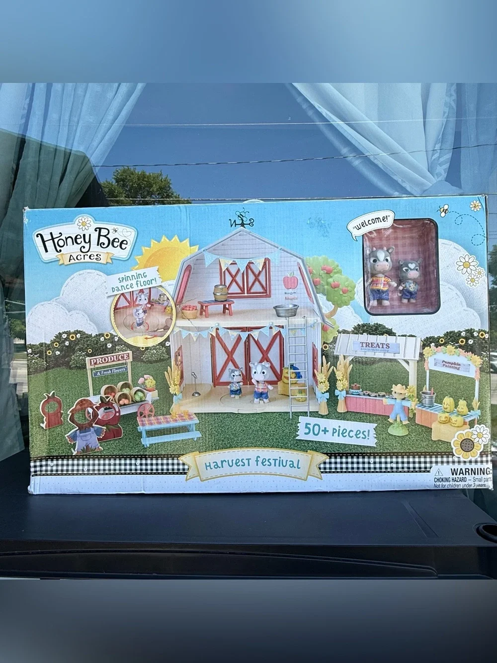 Harvest Festival Barn Playset - Blue & White